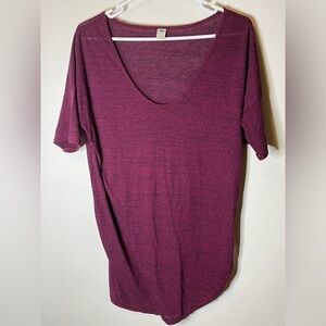 Maroon scoop neck tee Size Medium
